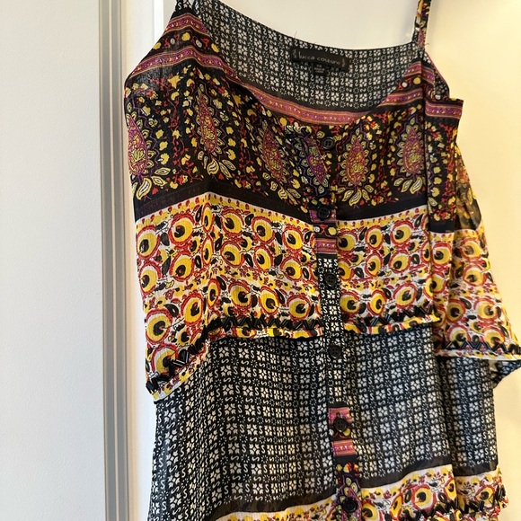 Colorful Patterned Sleeveless Top - Picture 4 of 4